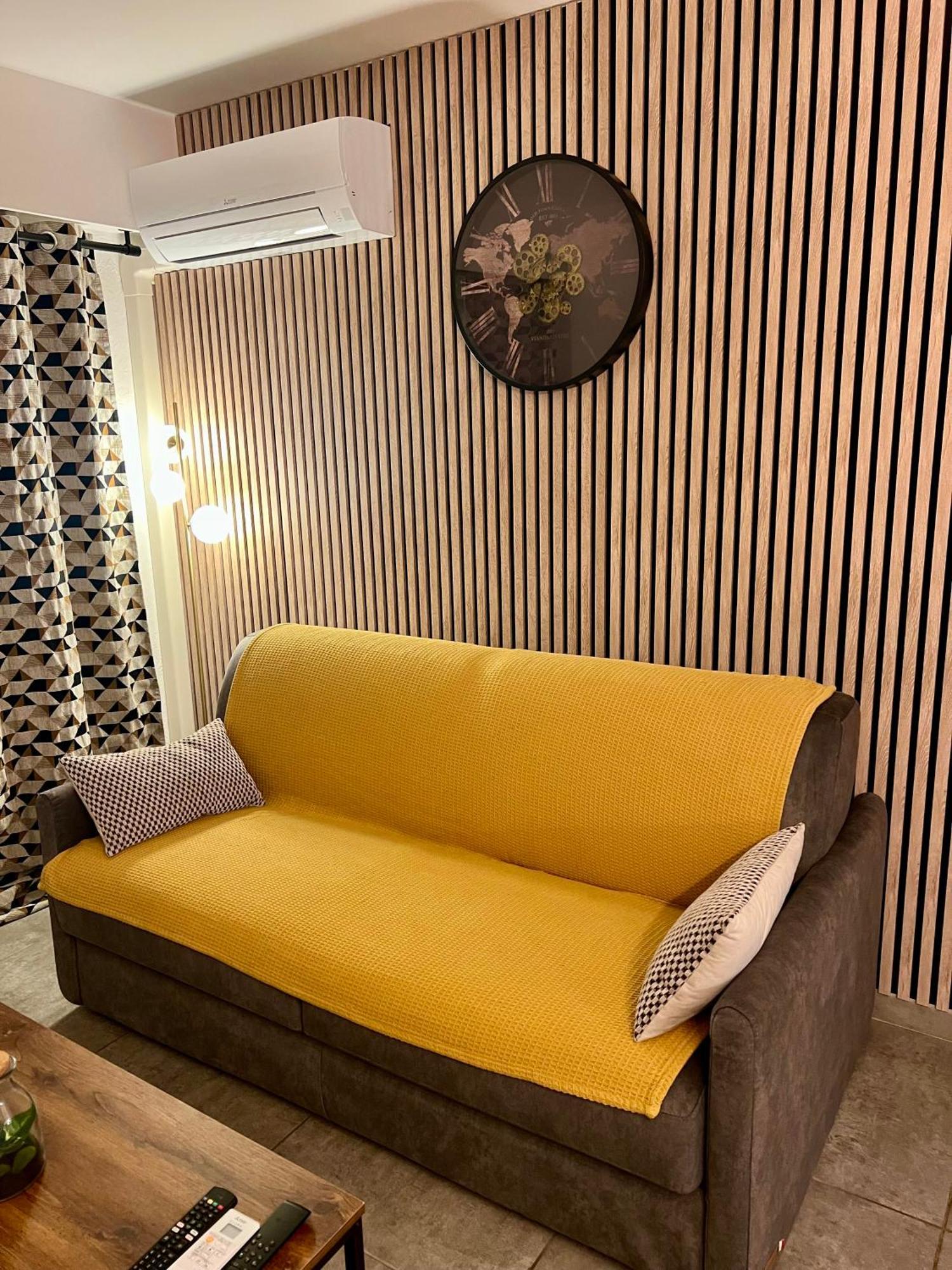 Studio Climatise, Cosy Et Calme Au Centre Ville Antibes Luaran gambar